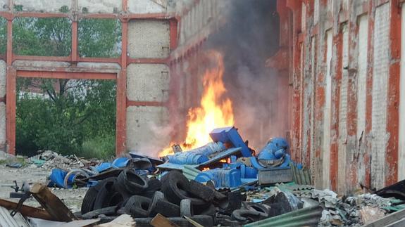 Nuevo incendio en la vieja fábrica de la Babcock en Trapagaran