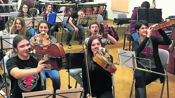 La Joven Orquesta de Leioa celebra su 25 aniversario junto al maestro Achúcarro