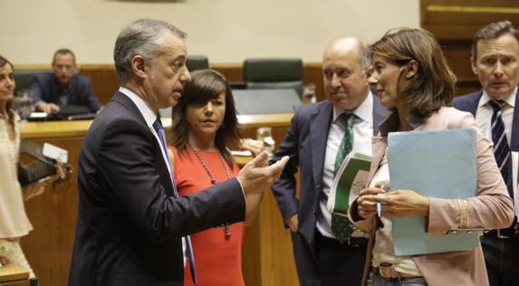 El PP se estrella de nuevo contra el resto de partidos al insistir en endurecer la RGI