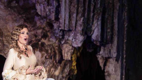 Ainhoa Arteta actuará en la explanada del Guggenheim durante la Aste Nagusia