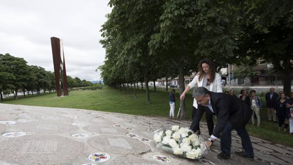 El PP recuerda a Miguel Ángel Blanco y acusa al PNV de «diluir» el terrorismo