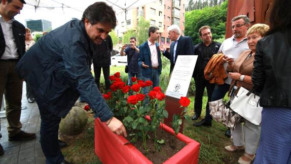 EH Bildu asiste por primera vez a un homenaje a Miguel Ángel Blanco