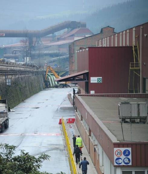 Arcelor aplaza sin fecha la reapertura de la ACB por la falta de acuerdo con el Gobierno vasco