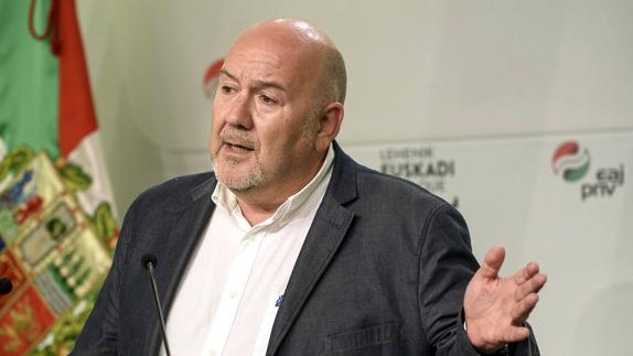 El PNV acusa a Alonso de «representar las campañas en contra del autogobierno» y los recursos contra las leyes vascas