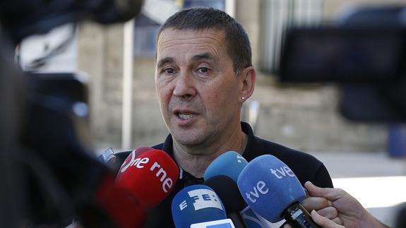 Otegi: «No va a haber tribunal ni Ejército que impida que sea candidato a lehendakari»
