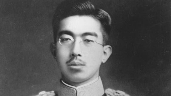 Akihito, el hijo del emperador que ordenó el ataque a Pearl Harbour y perdió su divinidad