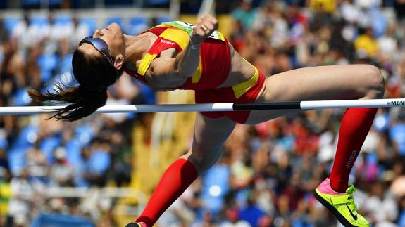 Ruth Beitia pasa sin problemas a la final de altura