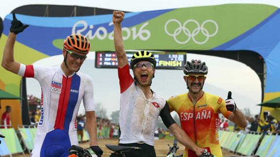 Coloma celebra a lo grande la medalla más inesperada para la delegación española