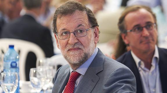 Rajoy, a Sánchez: «Ese Gobierno duraría un cuarto de hora»