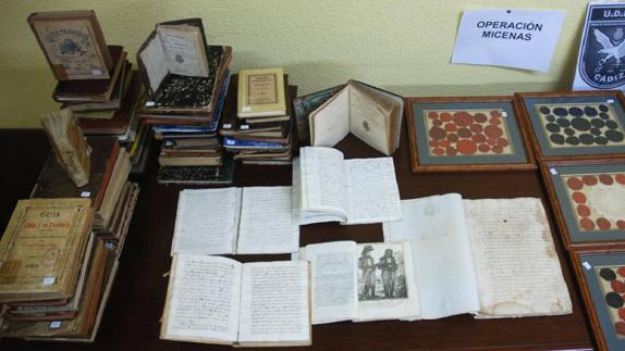 Ladrones de tomo y lomo