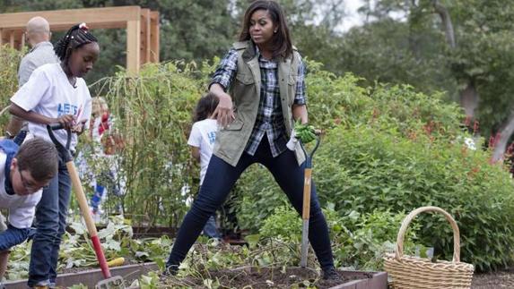 Michelle Obama se despide de su huerto