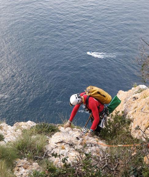 Rescatados tres escaladores franceses de una pared en Ibarrangelu