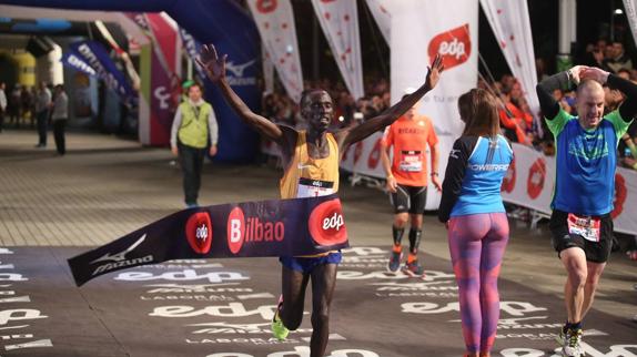 Bilbao Night Marathon 2016: Una fiesta de los 11.000 atletas de 40 países