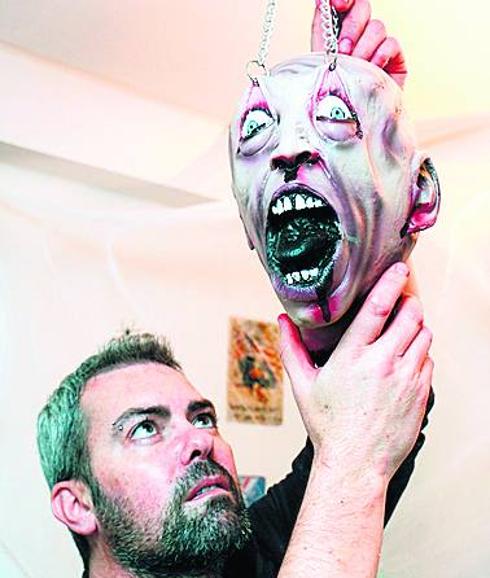 Miedo en las salas de escape y Primer Congreso Mundial de Zombies en Nanclares