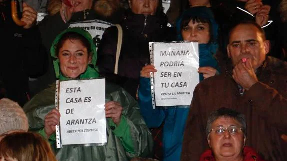 Abetxuko pide al Ayuntamiento que respalde sus protestas contra los 'pichis'