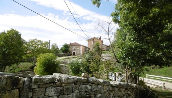 En busca de la fuentes del río Nela por las Merindades