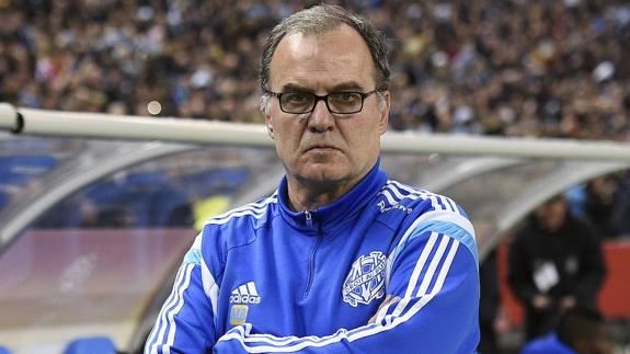 Bielsa mantiene contactos con el Lille