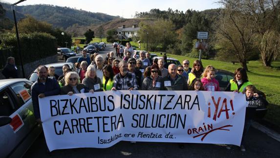 Vecinos de Plentzia recurren el cierre de uno de los viales a Isuskiza