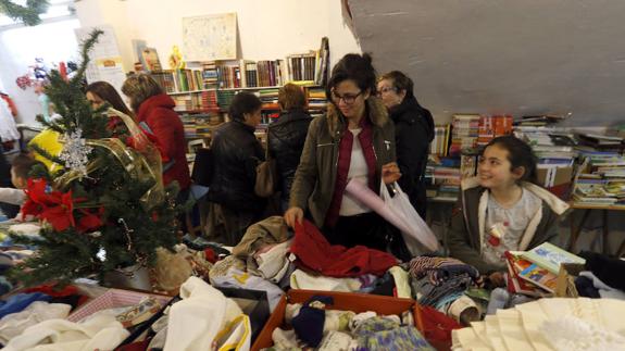 El rastrillo solidario de Basauri recauda 18.600 euros