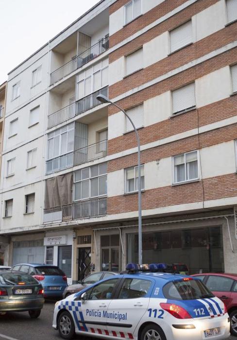 Investigan la muerte de una niña de seis años tras precipitarse desde un cuarto piso en Zamora