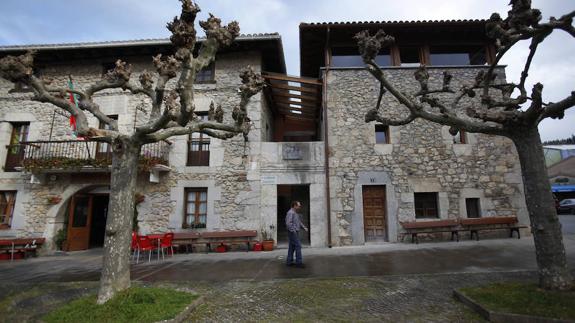 «Los jóvenes de Ispaster ya no tendrán que ir hasta Lekeitio a preparar los exámenes»