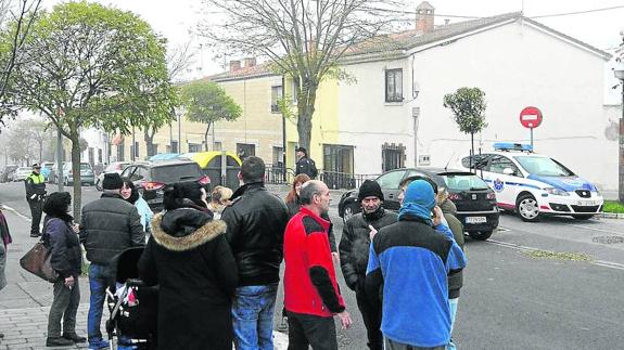 «Buscaremos cómo callarte la boca», retan a la abogada de los vecinos de Abetxuko