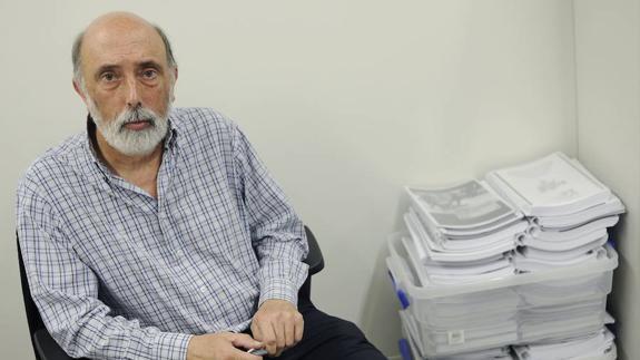 El forense Paco Etxeberria halla un posible resto de una de las chicas asesinadas en Alcàsser