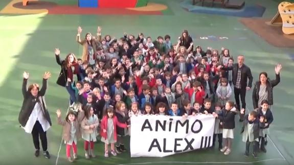 «¡Ánimo Alex!»: el grito de ánimo de unos escolares de Barakaldo a Txikon