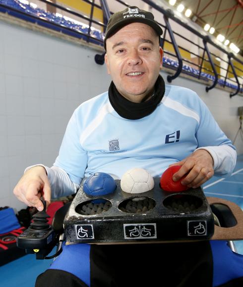 El erandiotarra Iñaki Mentxaka revalida el título de campeón de Euskadi de boccia