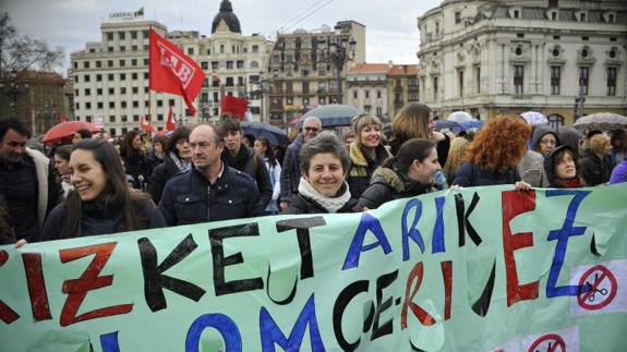 Los sindicatos cifran el seguimiento de la huelga de la enseñanza pública en un 75% y Educación en el 40%