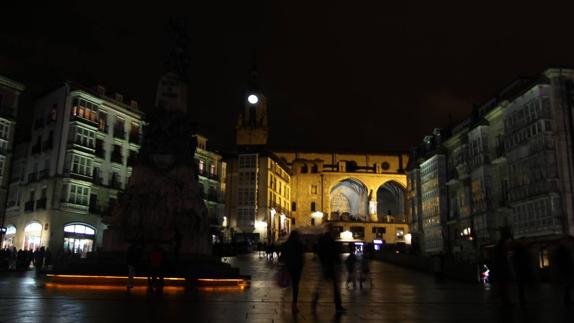 Vitoria se suma al apagón mundial para alertar del cambio del clima