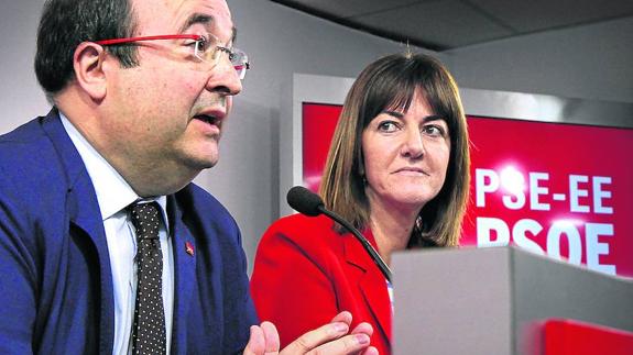 «Urkullu y el PSE han sabido ser responsables, no como en Cataluña»