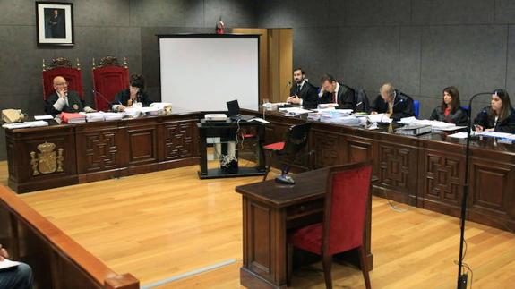 El año pasado solo se celebraron en Euskadi tres juicios en euskera