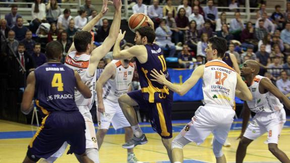 El Araberri sucumbe ante el Oviedo en el penúltimo duelo de la temporada