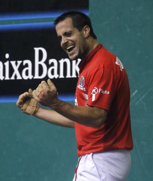 Bengoetxea arrolla a un desconocido 'Urruti'