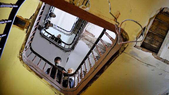 Una visita a la maltrecha casa de los Jiménez