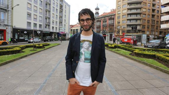 Marc Vigil dirigirá 'Vivir sin permiso'