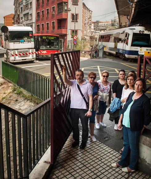 «Pierdes el respeto al paso a nivel porque entorpece todos los días de tu vida»
