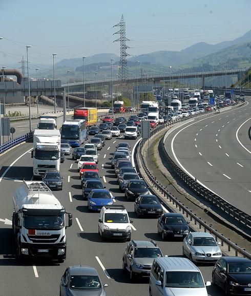 1.790.000 vehículos atravesarán Euskadi este verano