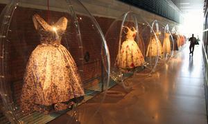 Desviación freír confesar La exposición de Balenciaga, la segunda más vista del Bellas Artes | El  Correo